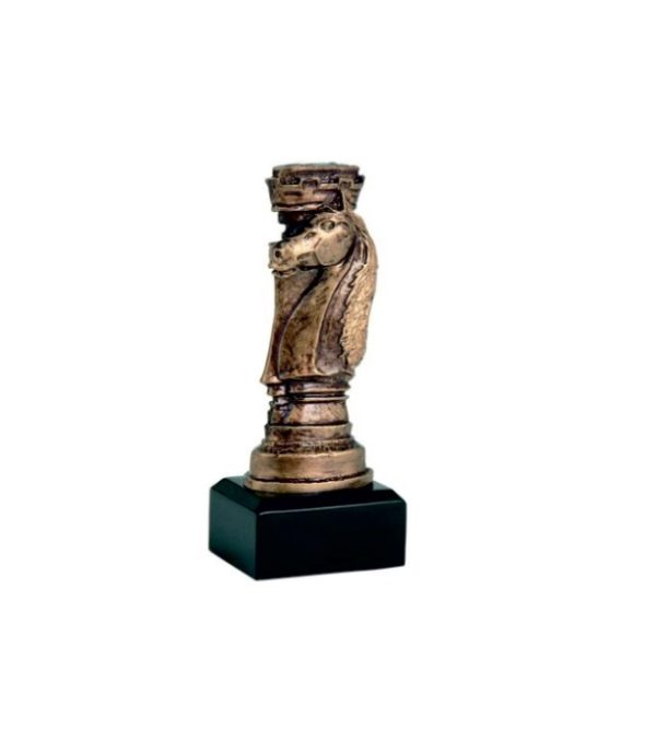 STATUA ŠAH 690