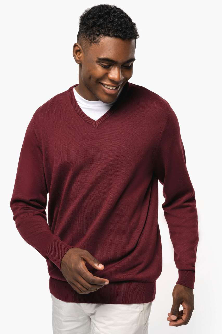 MEN’S V-NECK JUMPER