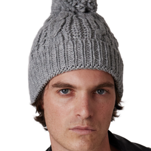 KNITTED BEANIE