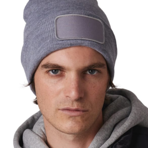 BEANIE WITH PATCH