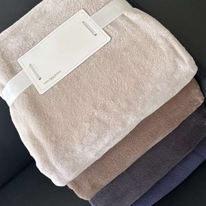 OLIMA CORAL FLEECE BLANKET