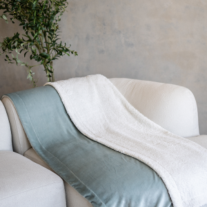 OLIMA SHERPA LINED BLANKET